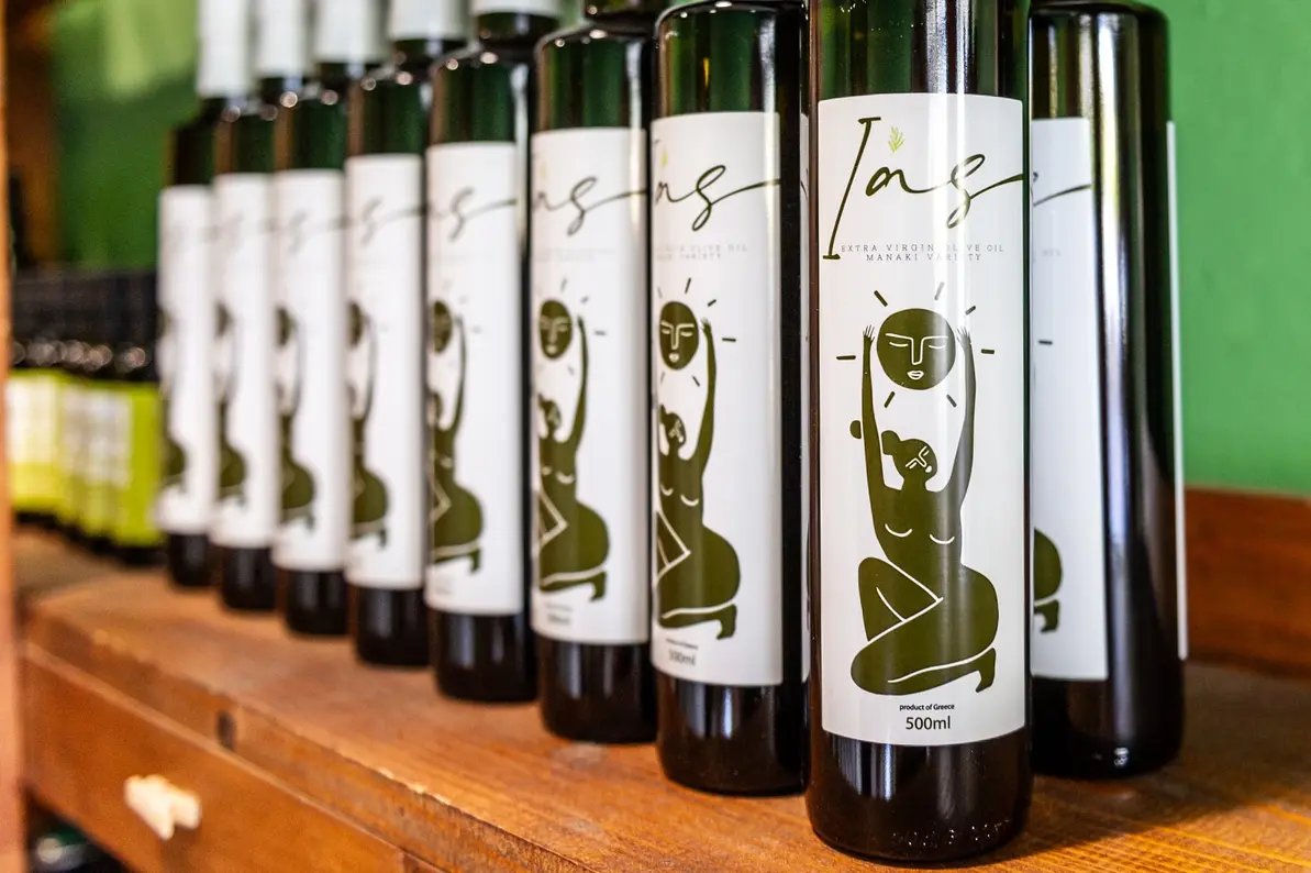 IAS olive oil bottle
